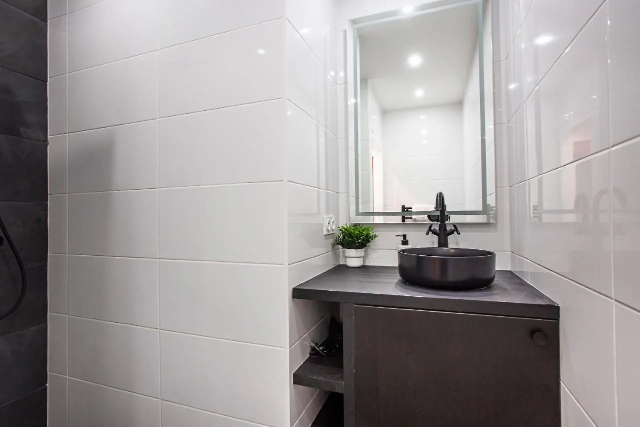 Appartement Studio Parce que Toulon - 60m gare - Hypercentre - Clim - Wifi - La Porte Bleue 1