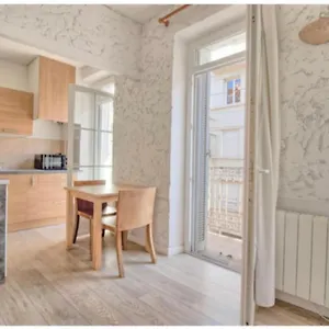  Apartment Studio Equipe-climatise Avec Balcon Au Mourillon A 20m De La Plage